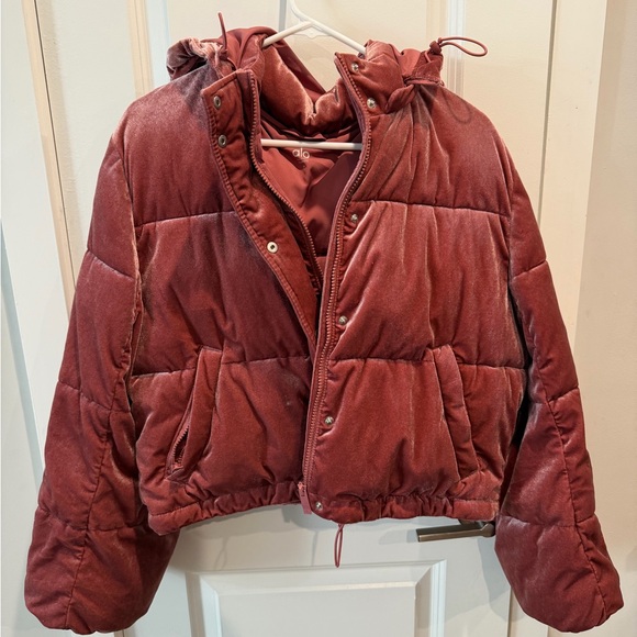 Alo Yoga Velvet Velour Cropped Puffer Jacket Coat Rosewood Pink Size M - Picture 3 of 13